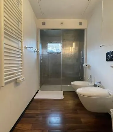 Apartamento Mind-blowing Eiffel Tower Houseboat Paris