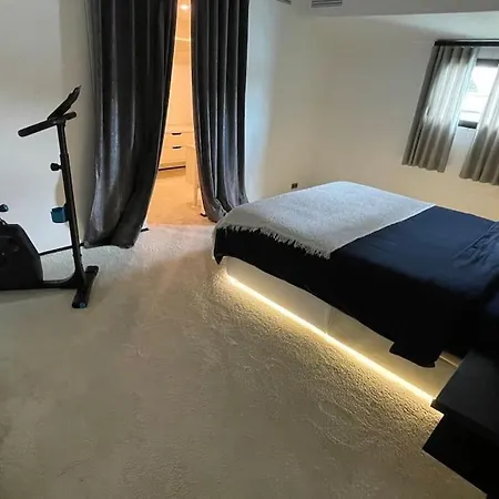 Mind-blowing Eiffel Tower Houseboat Apartamento